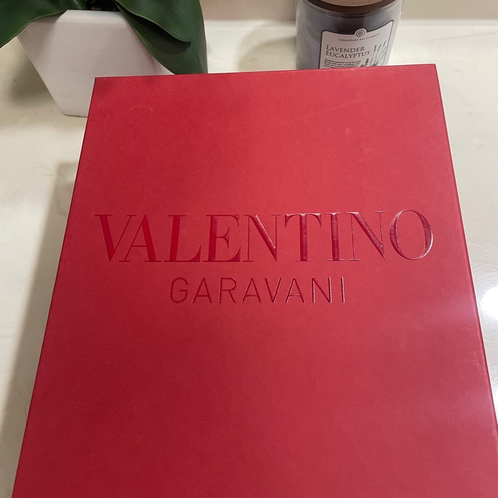 ***BRAND NEW***
Valentino Rockstud Pumps 100mm
